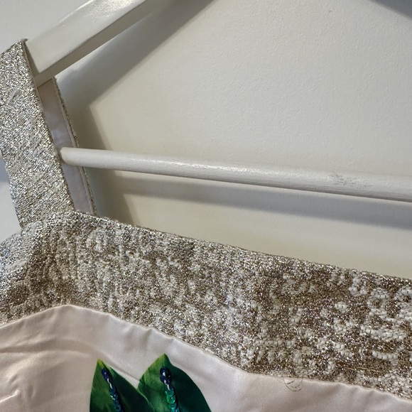 L’Atiste women Floral Embellished Midi Dress with sequin details small - Picture 5 of 8